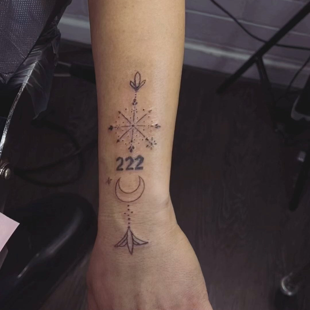 VAHINE TATTOOS